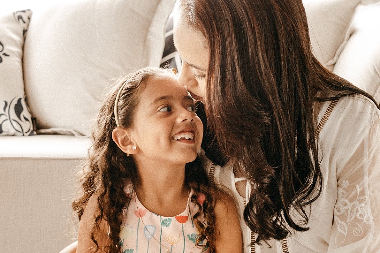 8 Tips to Help Parents Practice Positive Parenting
